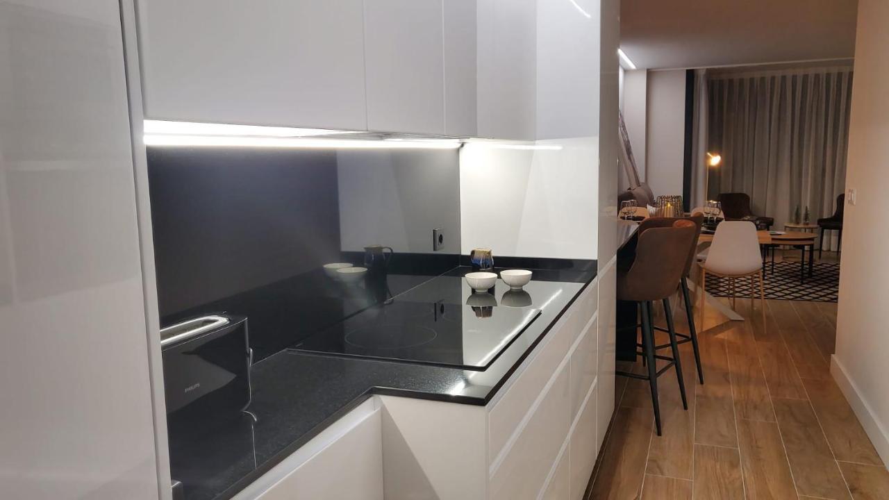 Cies Luxury Suitel Lily Rodsen - Your Apartahotel Vigo