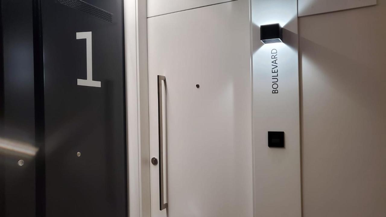 Cies Luxury Suitel Lily Rodsen - Your Apartahotel Vigo